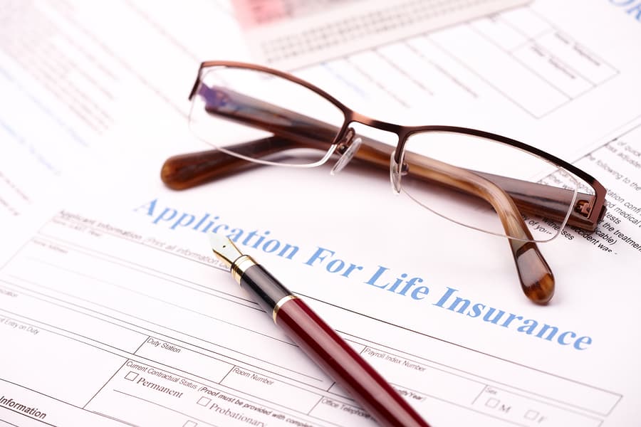 Complete Guide on How to Sell Life Insurance Feature Image