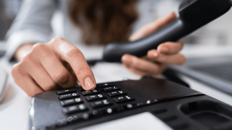 How to Deal With Cold Calling Feature Image