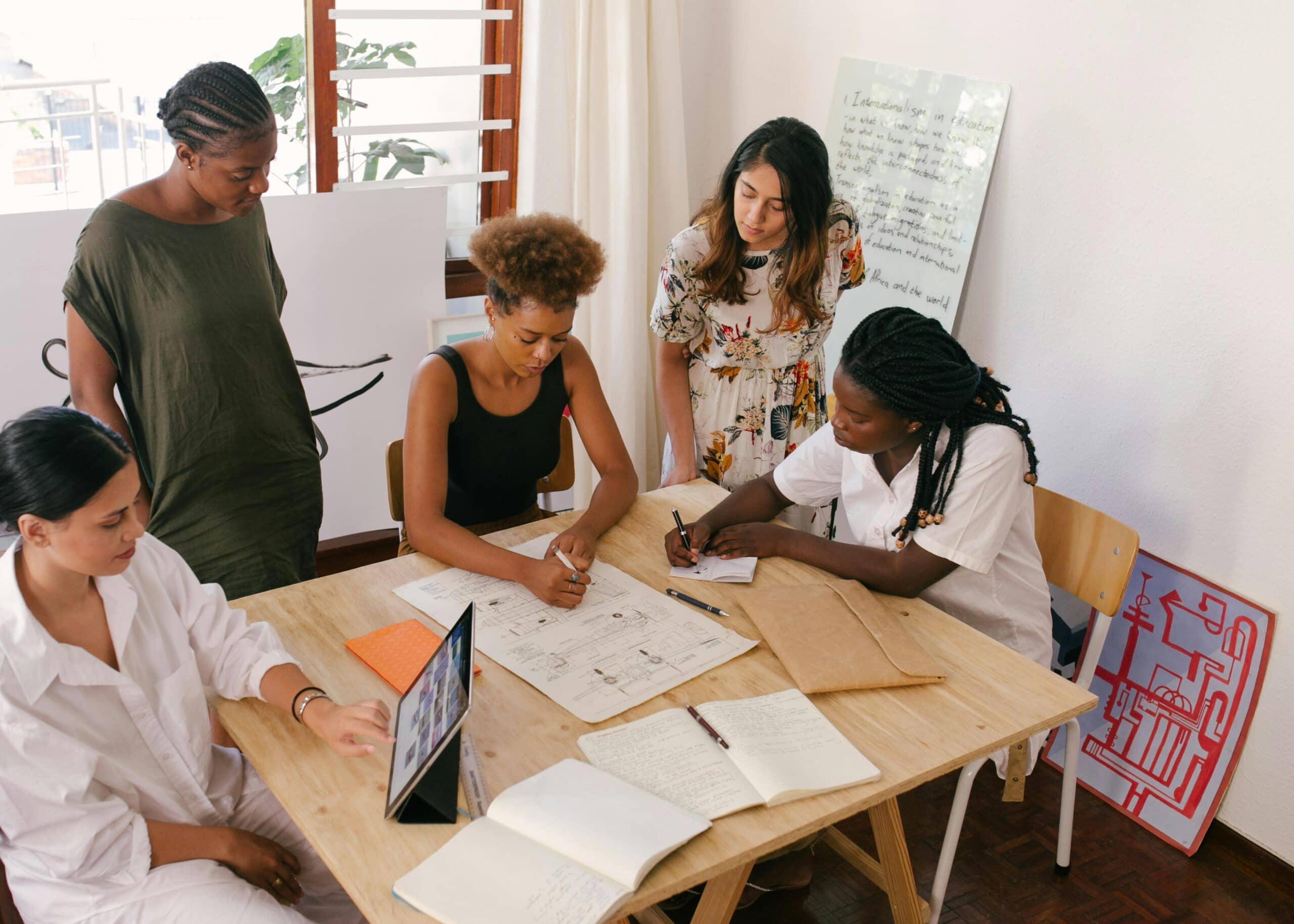 Aged Leads vs. Real-Time Leads: Which is Better for Insurance Agents? Feature Image